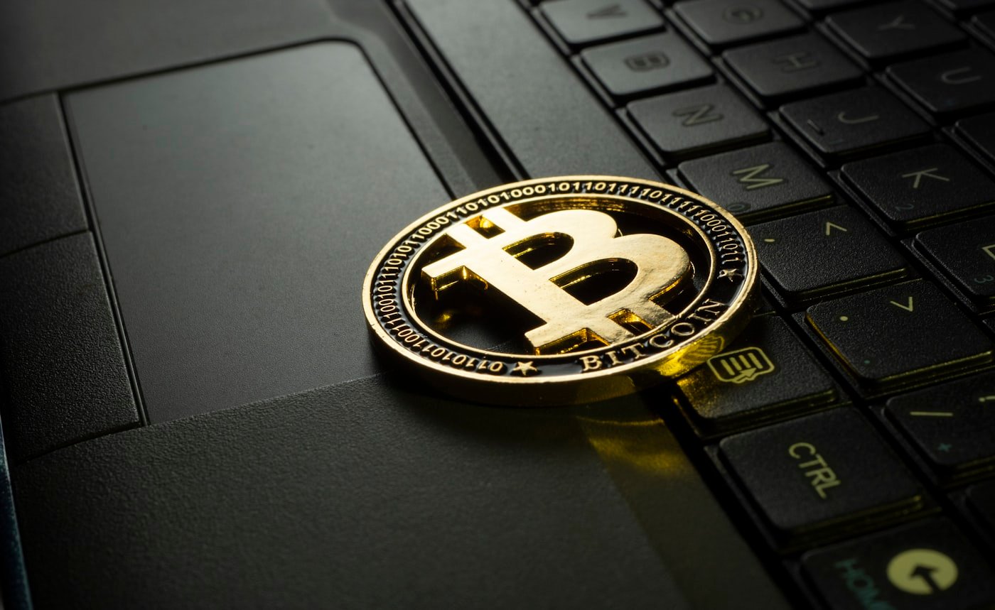 Crypto wallet and blockchain hardware device